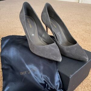 Sergio Rossi Suede Pumps Size 39 Slate Blue Pointed Toe Mid Heel w Box